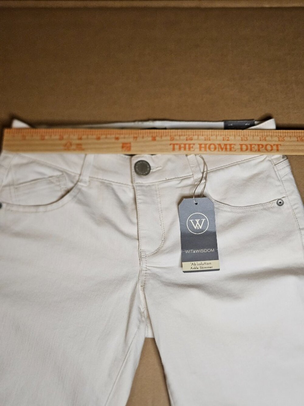 Wit & Wisdom Khaki Ankle Pants With Ab Solution Slimming Panels Size 6P - Picture 6 of 8